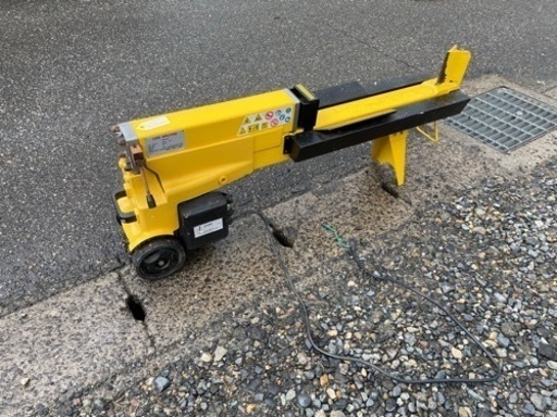 強力油圧式薪割り機