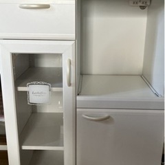 【取りに来ていただける方】食器棚Sサイズ