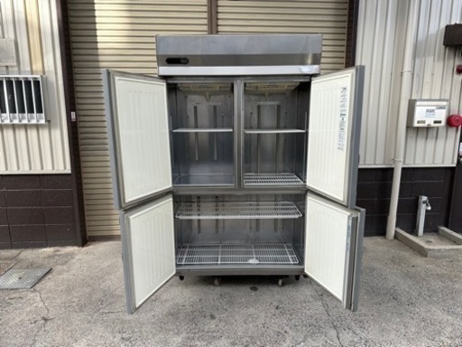 サンヨー　現パナソニック　業務用　縦型４面冷凍庫　１９９L　冷蔵庫　５７７L　店舗　飲食店　厨房　SRR-F1261CSA