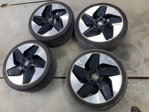 １９インチタイヤホイルセット