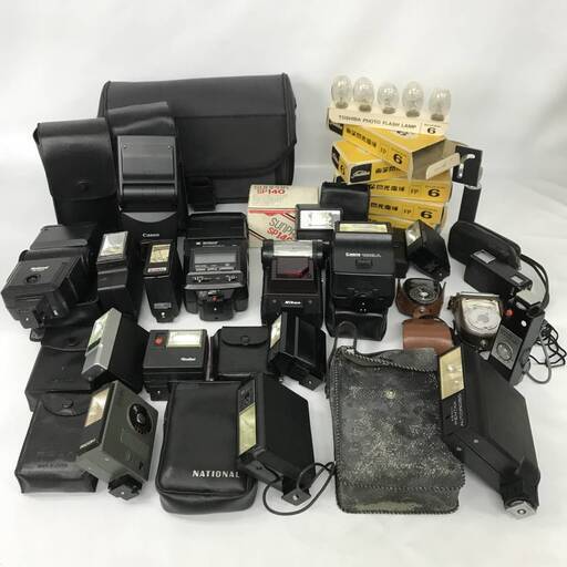 BNC1/40　カメラ ストロボ 色々 まとめて26点 アクセサリ 露出計 バッグ Canon Nikon National PENTAX YASHICA kano OLYMPUS FUJICA ②