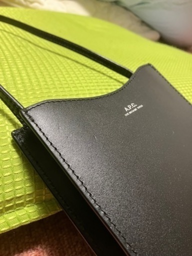 A.P.C ジェイミー ネックポーチ ショルダーバッグ レザー 肩掛け　