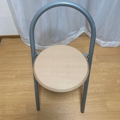 折り畳みテーブル　椅子の画像