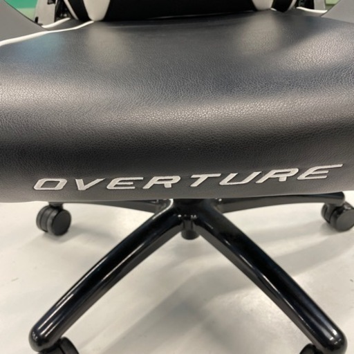 AKRACING ゲーミングチェア　白