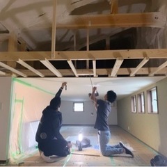 急募！20〜50歳までok!【勤務地/大阪府内】大工募集！経験者のみ！社保完備！の画像