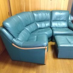 ソファー　３人掛け　オットマン　専用テーブル　＊お値下げしましたの画像