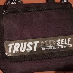 ナイロンポーチの画像