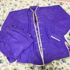 ★美品!!女性サイズゆったりL～LL・太極拳の演舞服・上下セット...