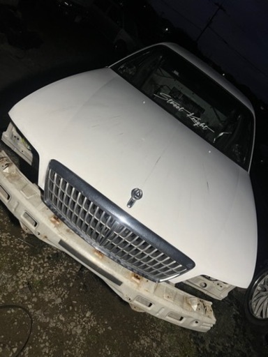 C35 ローレル　ボンネット　グリル付き