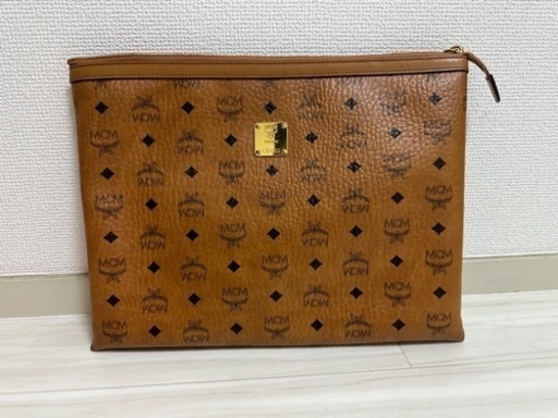 早い者勝ち　MCM クラッチバッグ