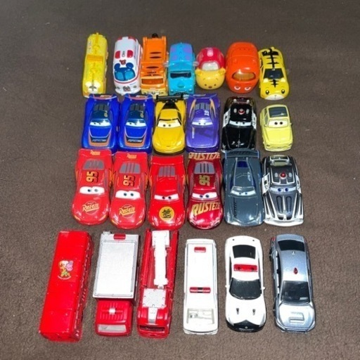 ショップ トミカ カーズトミカ ディズニートミカ 25台 美品 カーズ