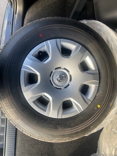 トヨタ　ハイエース　純正タイヤ、ホイール4本＋純正テールランプセット