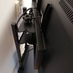 【美品】SWAT壁寄せテレビ台ロータイプ、スイング式　専用棚付き　の画像