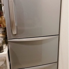 【交渉中】TOSHIBA冷蔵庫3ドア340L自動製氷機付き！