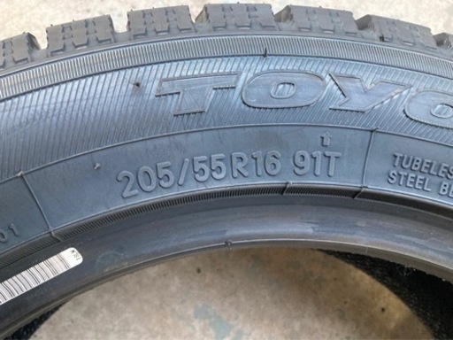 TOYOトーヨー　スタッドレス　2022年製　新品　205/55R16