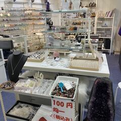 ショーケース、商品棚を安く出しますの画像