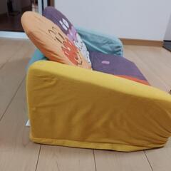 決定。アンパンマンソファーの画像