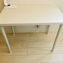 美品　ニトリ　ワークデスク　勉強机　高さ調整可能