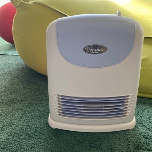 1000円 セラミックファンヒーター 遠赤外線