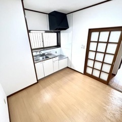 【東松山】初期費用ゼロプランあり！オーナー直！フリーレント1ヶ月！家賃48,000円！ペット可フルリノベ戸建 − 埼玉県