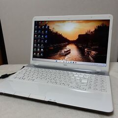 けいじぇい様　NEC　LaVie　15インチ　SSD　i5　Wi...
