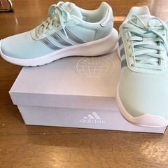 美品【adidas】スニーカー24cm ペールグリーンの画像