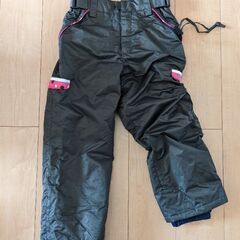 【美品】スキーウェア上下　サイズ140　(約125〜145cm)　キッズ　サイズ調整可能　ピンクの画像