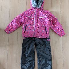 【美品】スキーウェア上下　サイズ140　(約125〜145cm)　キッズ　サイズ調整可能　ピンクの画像