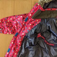 【美品】スキーウェア上下　サイズ140　(約125〜145cm)　キッズ　サイズ調整可能　ピンクの画像