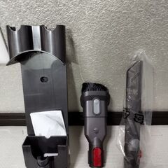 dyson V7売ります！(メインヘッド以外)の画像