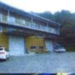 事務所付き・倉庫作業場🏠敷地内駐車スペース多数🚘クレーン・リフト付き🎵