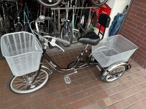 ★美品★フロント20インチ　リア16インチ三輪車　スイング機能搭載　サドル高さ調整可能