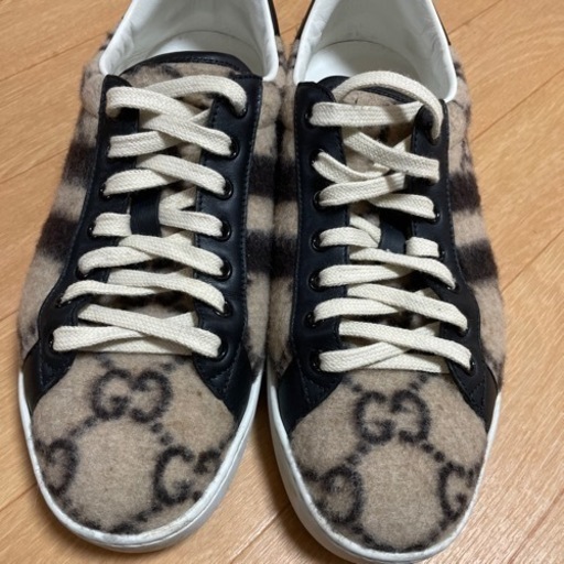 GUCCIのスニーカー