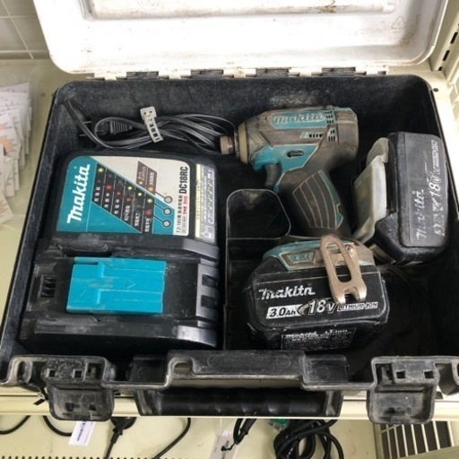 マキタ　インパクトドライバー　18V ３.0Ah TD146DRFX 電池2個付き