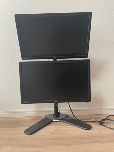 HP23インチモニター2枚置き型付