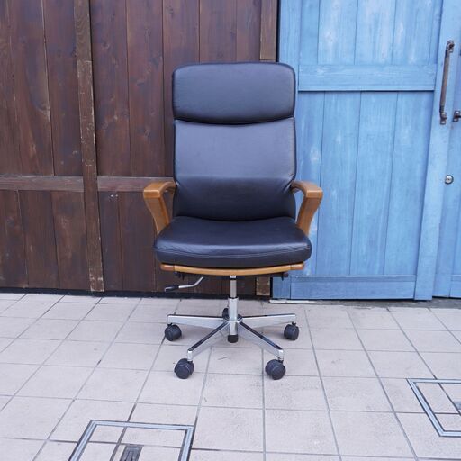 老舗家具メーカーHAMAMOTO(浜本工芸)のナラ無垢材を使用したDSA-5800 書斎椅子です！純国産のしっかりとした造りが魅力のオフィスチェアは在宅ワークのデスクチェアとしてもおススメです♪DE452 老舗家具メーカーHAMAMOTO(浜本工芸)のナラ無垢材を使用したDSA-5800