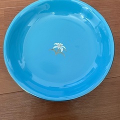 食器三種類の画像