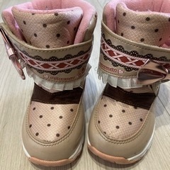 キッズスノーブーツ　②