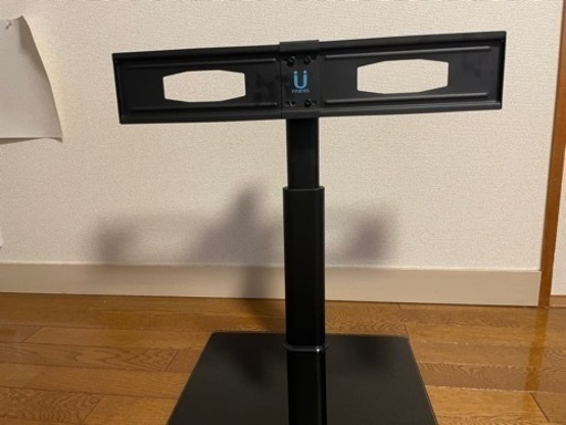壁寄せ型テレビスタンド