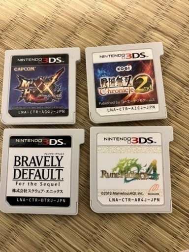 【2/15〜20、2/27〜3/3、3/6〜3/9 】【良品】【すぐ遊べる】ニンテンドー3DS ＋有名ソフト４本＋SDカード