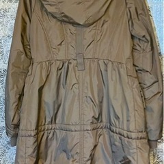 フード付きコートの画像