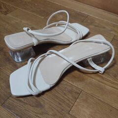 ほぼ未使用 クリアヒールサンダル37サイズの画像