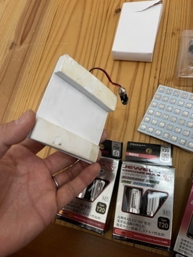 ハイエース　ヴァレンティ　クローム　ステルス　バルブ　フルセット　ルームランプ