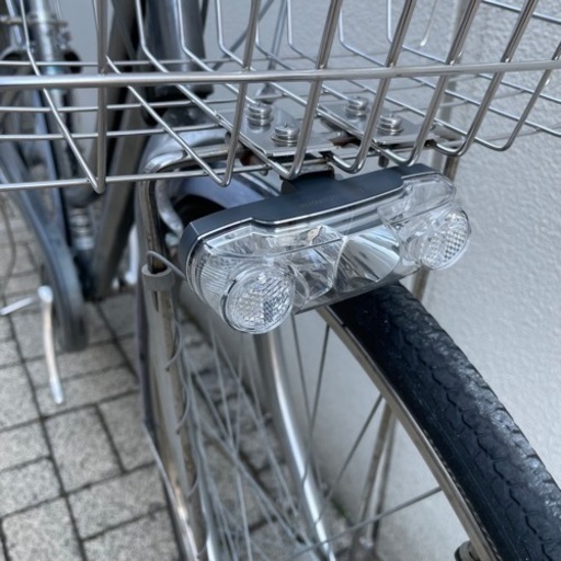 ブリヂストン通勤通学用自転車 カゴ鍵LEDオートライト付き27インチ