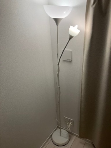 IKEAスタンドライト