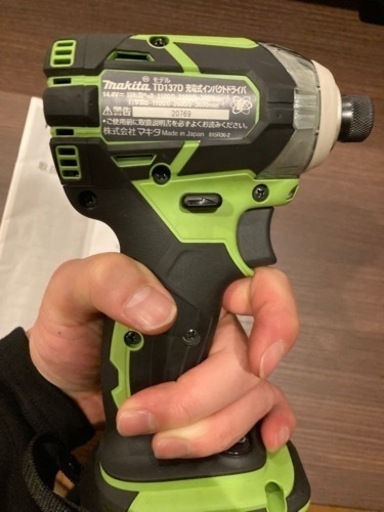 マキタ　TD137D 充電式インパクトドライバ　14.4V 美品