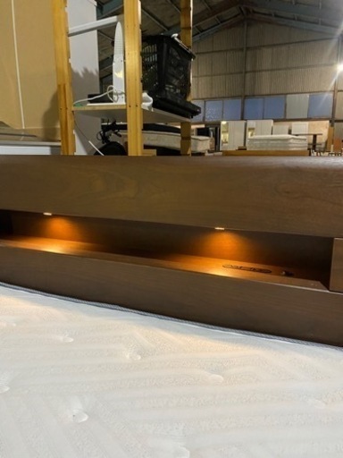 減安♨️ニトリセミダッブルベッドセット✅サイズ:120x200cm‼️コンセントとライト付き?姫路市配達設置無料??