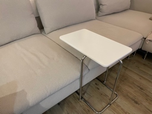 大人気　IKEA サイドテーブル　ソファーテーブル　パソコン