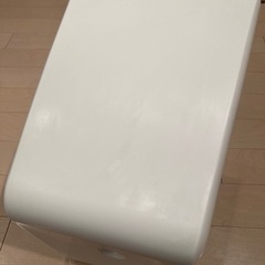 ニトリ バスチェア ホワイト 椅子 高さ35cmの画像