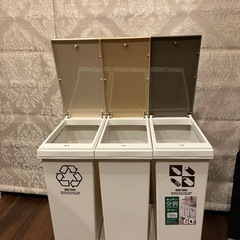 ゴミ箱 おしゃれ 3分別ワゴン 横型 ゴミ箱 20L×3 ベージュ ｜ 分別 ダストボックス ごみ箱 フタ付き 資源ごみ 仕分け プッシュオープン キャスター付き 分別ゴミ箱 資源ゴミ スタイリッシュの画像
